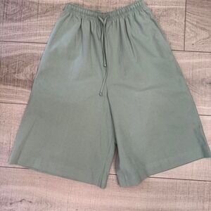Classic Elements Green Elastic Waist Shorts